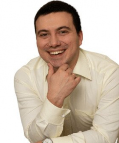 Максаков Филипп Сергеевич стоматолог