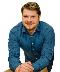 Потапов Максим Александрович стоматолог
